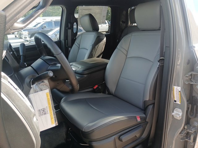 New 2027 RAM 4500 Tradesman w/ Chrome Appearance Group AWD/4WD image 30