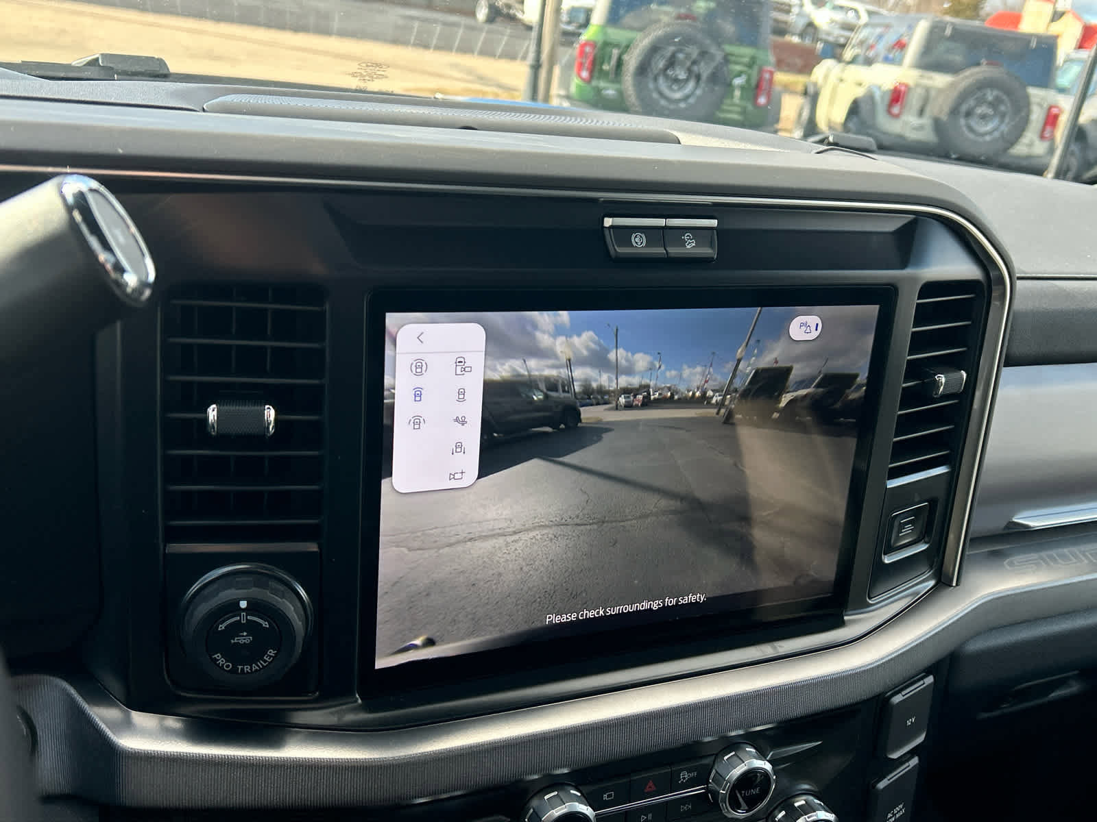 New 2026 Ford F350 Platinum w/ Tremor Off-Road Package image 69