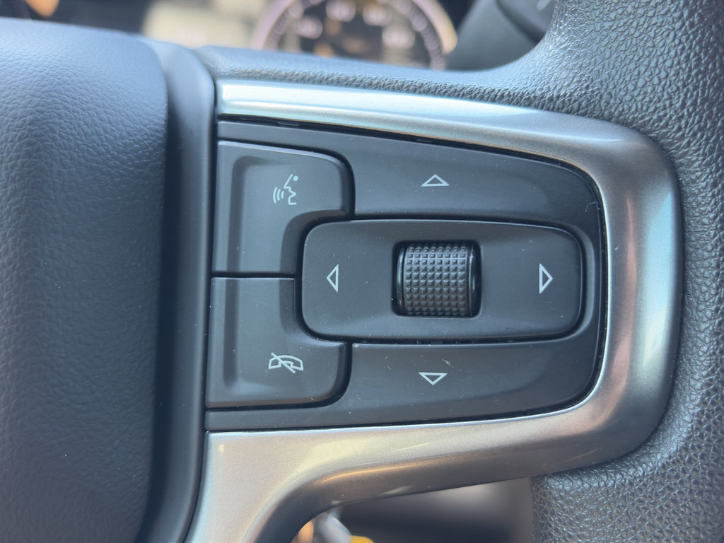 Certified 2021 Chevrolet Silverado 1500 Custom Trail Boss w/ Midnight Edition AWD/4WD image 22