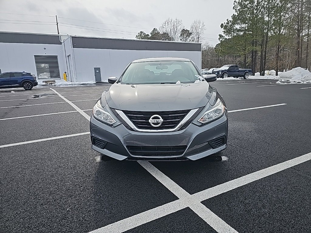Used 2017 Nissan Altima 2.5 S w/ Power Driver Seat Package image 2