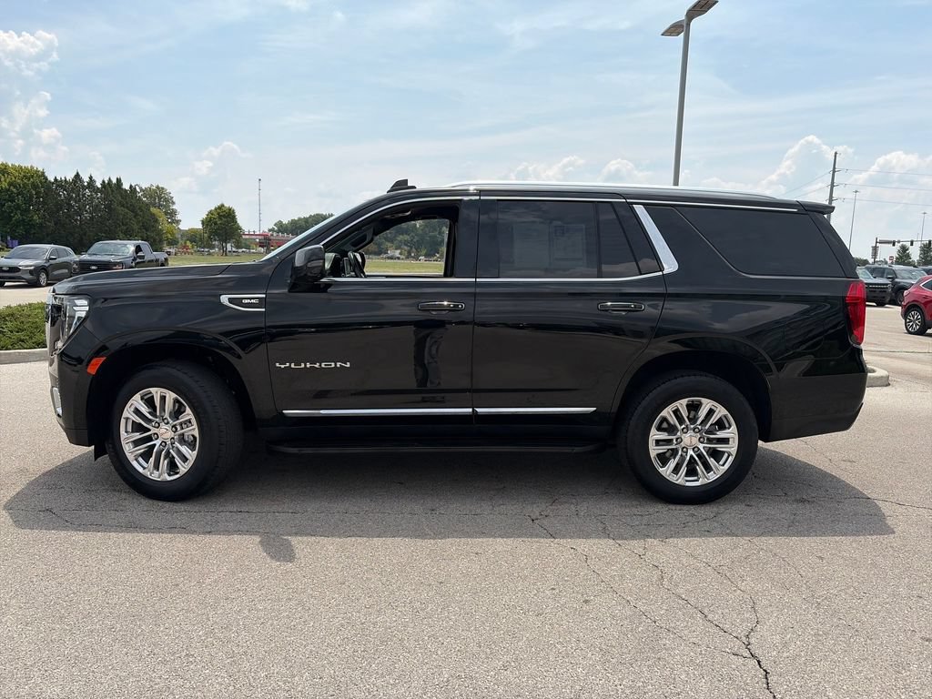 Used 2022 GMC Yukon SLT w/ SLT Luxury Package AWD/4WD image 4