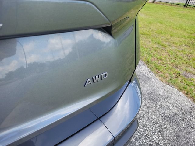 Used 2024 Nissan Rogue S AWD/4WD image 7