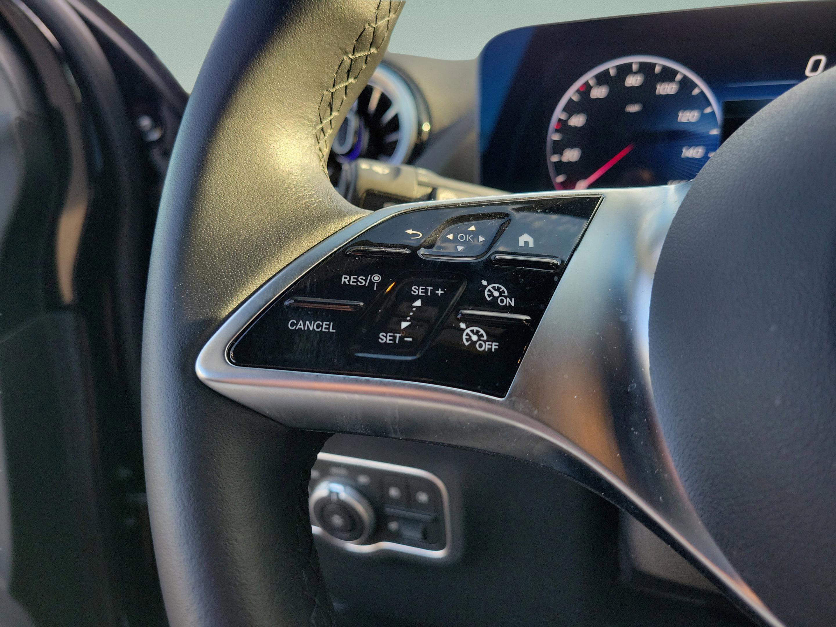 Certified 2025 Mercedes-Benz GLA 250 image 26