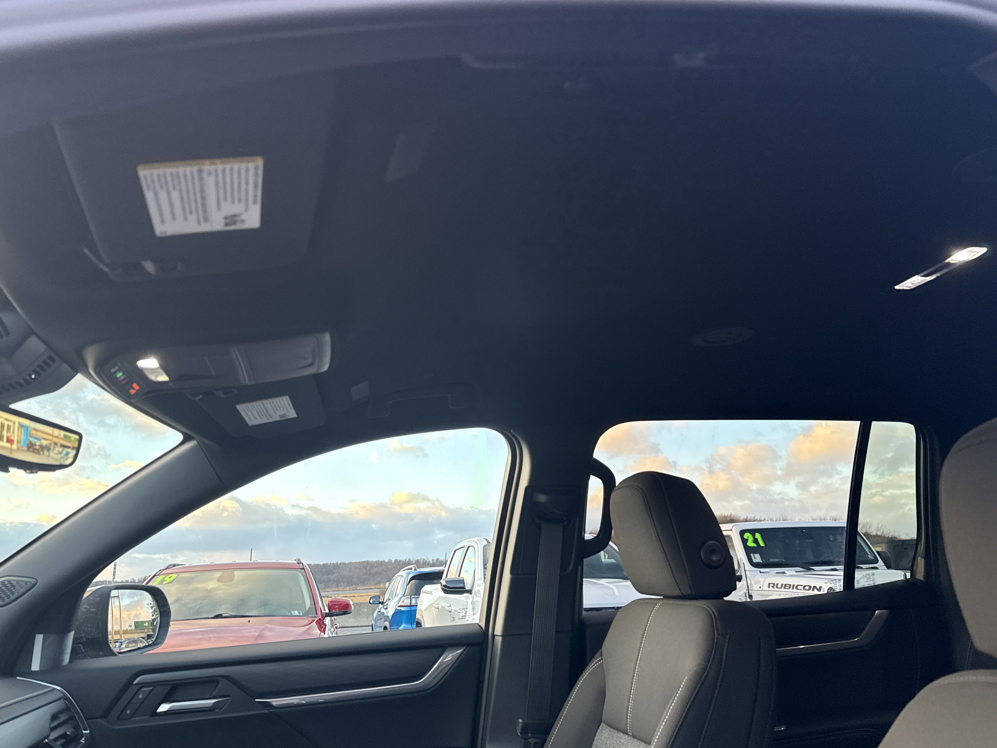 New 2026 GMC Acadia Elevation image 30