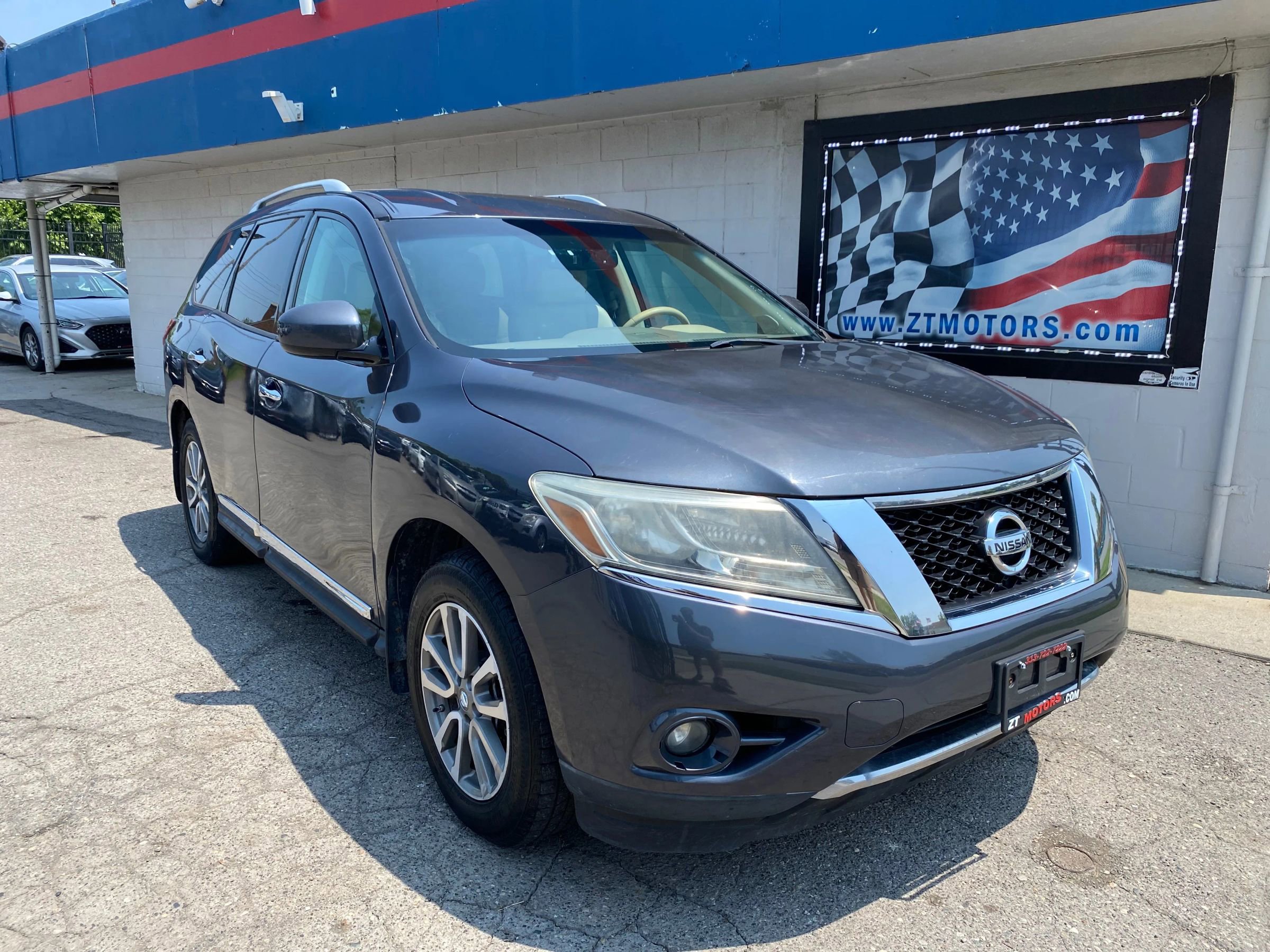 Used 2014 Nissan Pathfinder SL w/ SL Tech Package