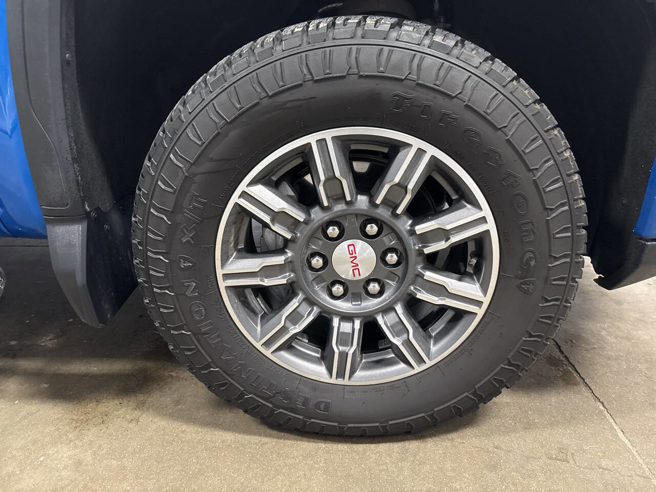Used 2024 GMC Sierra 1500 AT4 w/ AT4 Preferred Package image 9