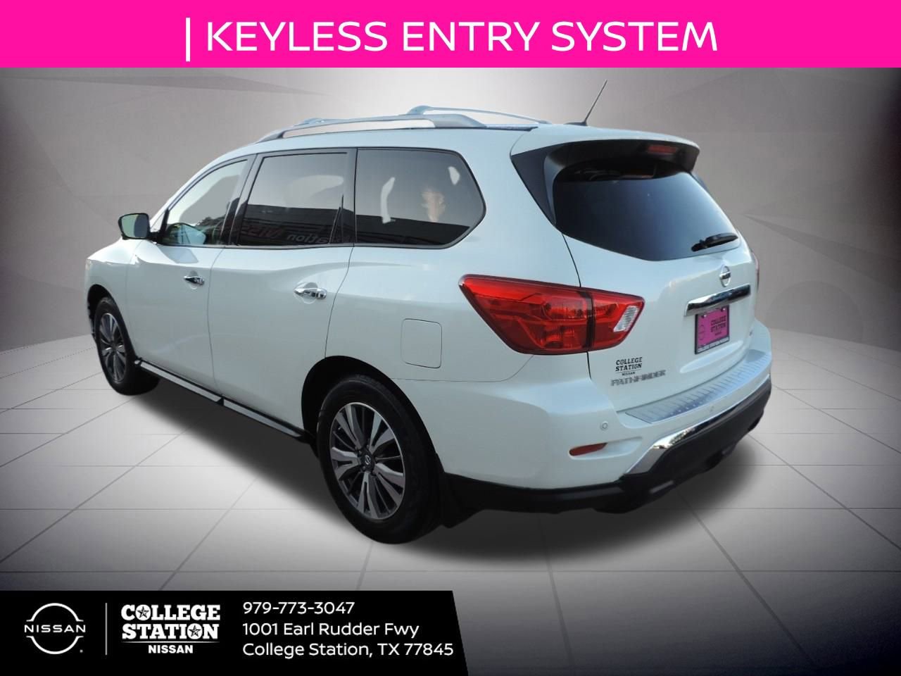 Used 2018 Nissan Pathfinder SL image 6