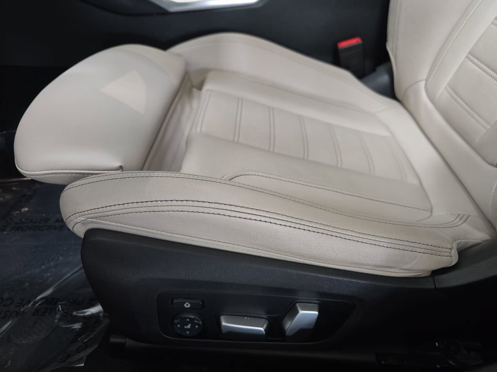 Used 2023 BMW 330e w/ Premium Package image 28