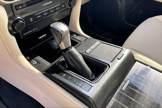 Used 2022 Lexus GX 460 Premium w/ Premium Package AWD/4WD image 15