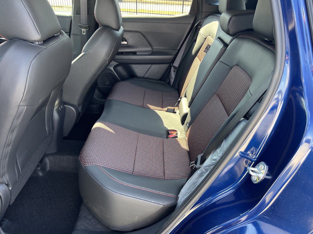New 2027 Nissan Kicks SR FWD image 13