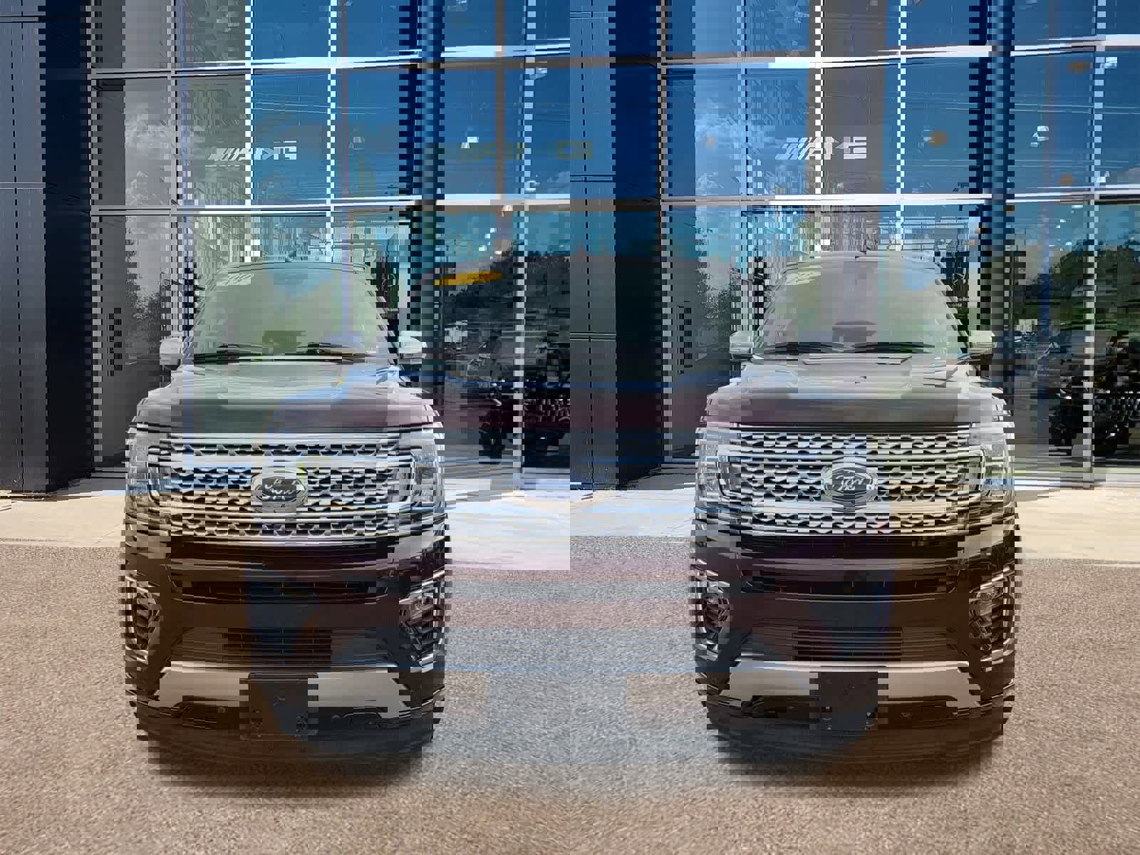 Used 2020 Ford Expedition Platinum image 2