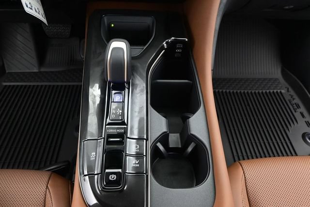 New 2026 Toyota Crown Signia AWD/4WD image 8