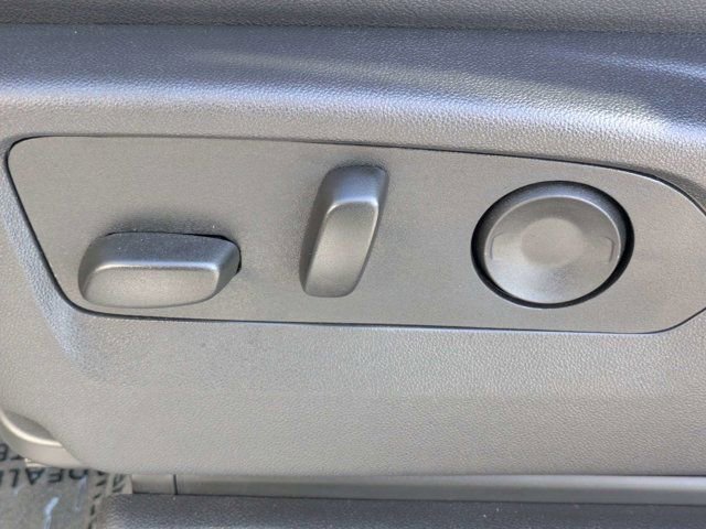 Used 2025 Chevrolet Silverado 1500 High Country w/ Midnight Edition AWD/4WD image 18