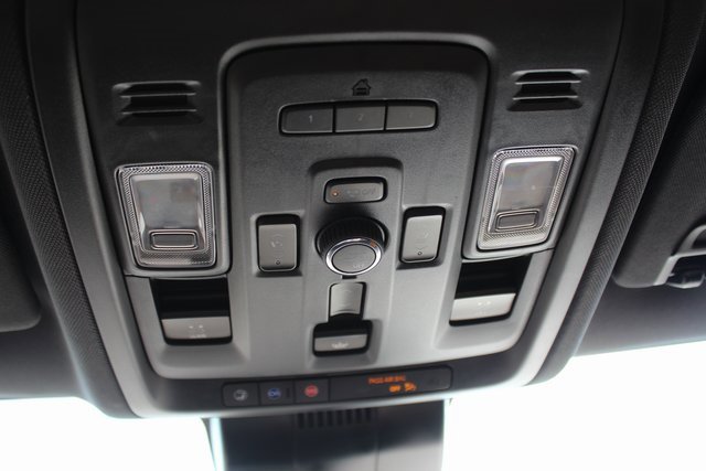 Used 2024 Chevrolet Tahoe High Country image 28