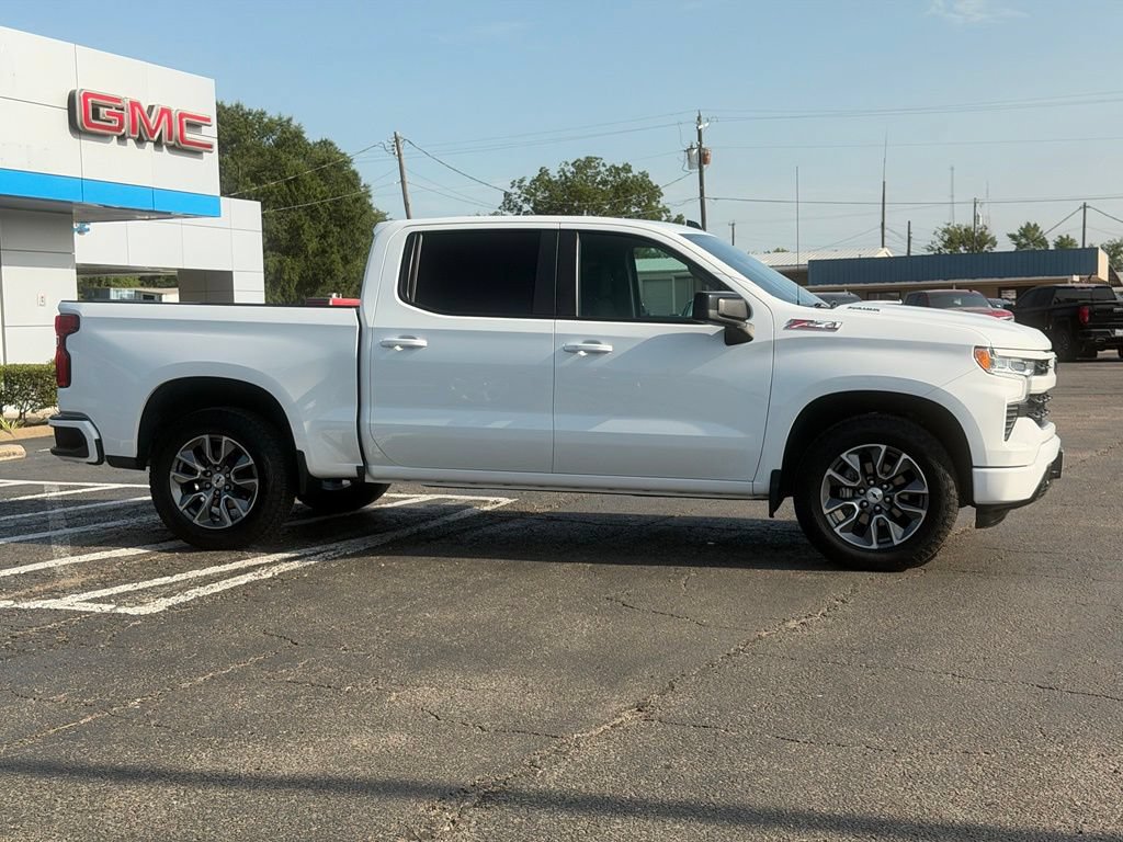 Used 2024 Chevrolet Silverado 1500 RST AWD/4WD image 4