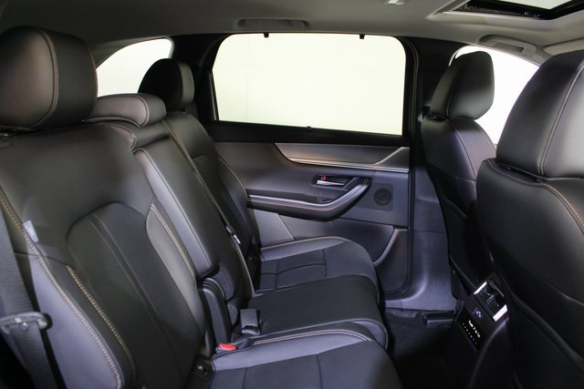 Used 2025 MAZDA CX-90 3.3 Turbo w/ Preferred Package image 12