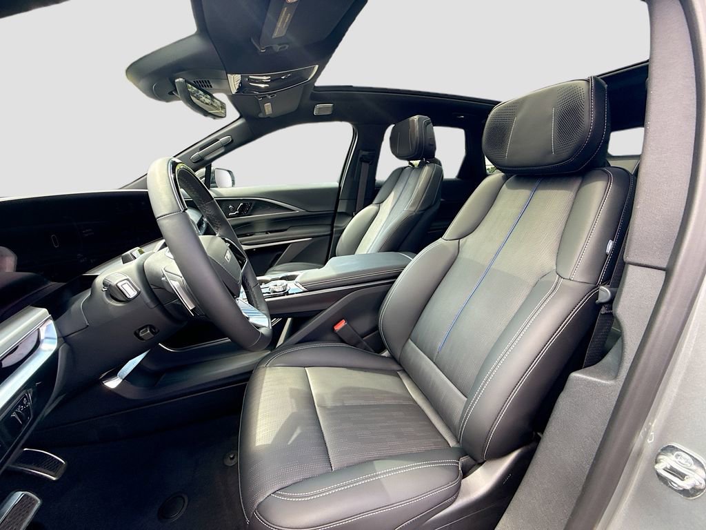 New 2026 Cadillac Lyriq V image 22