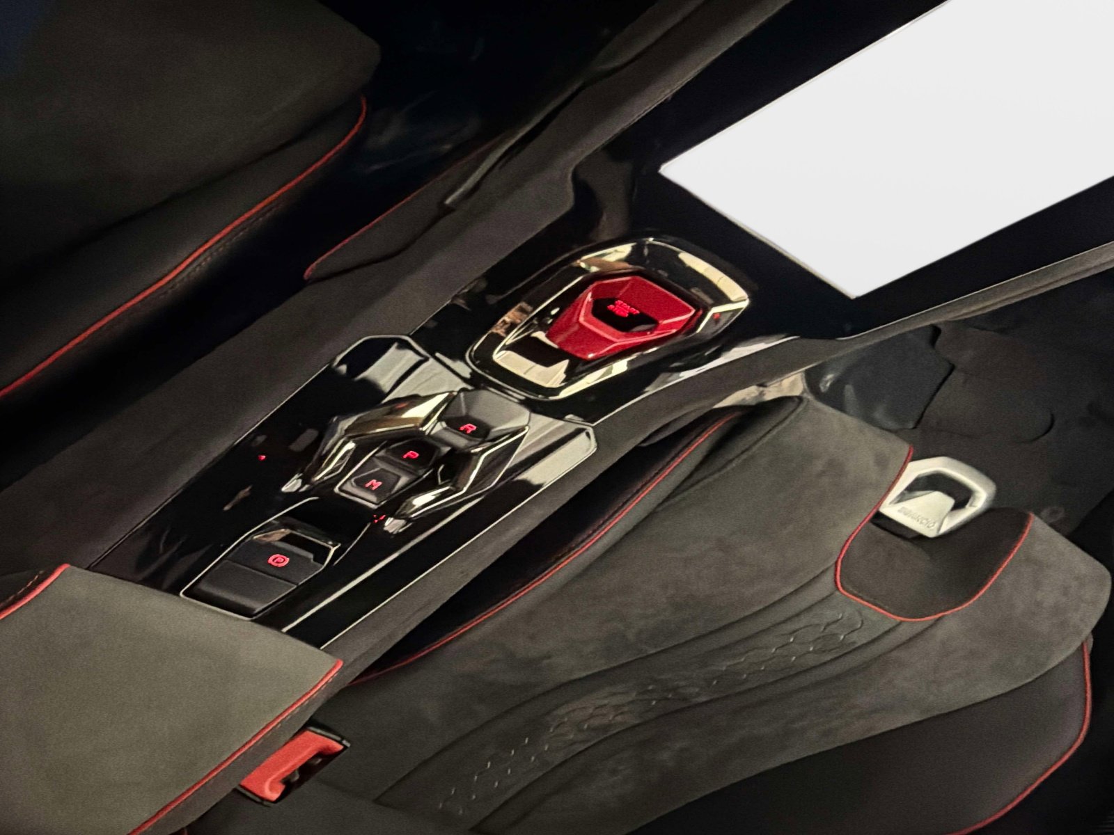 Used 2023 Lamborghini Huracan Sterrato image 37