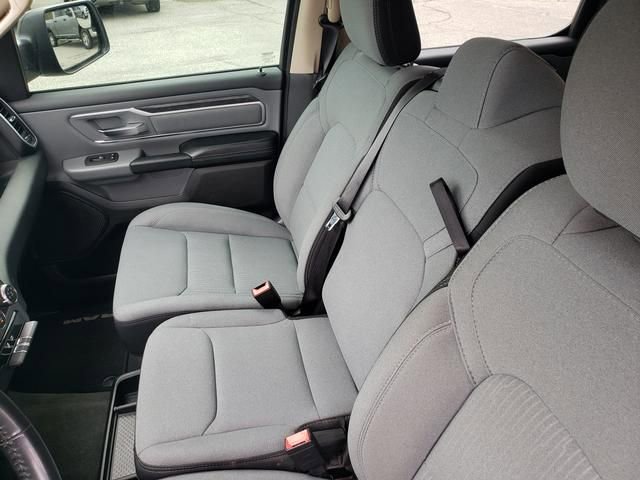 Used 2019 RAM 1500 Big Horn AWD/4WD image 19