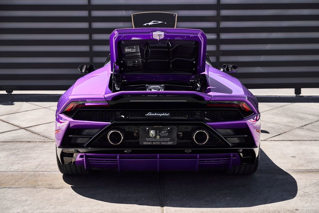 Used 2024 Lamborghini Huracan EVO image 24