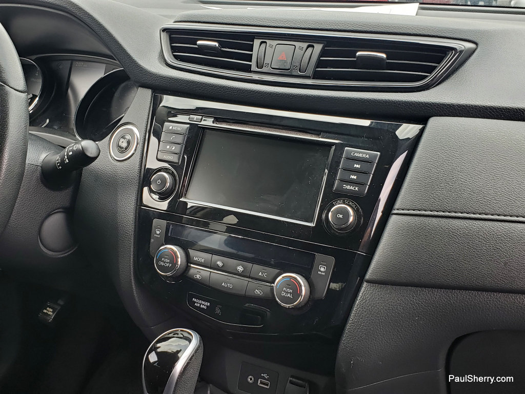 Used 2020 Nissan Rogue SV AWD/4WD image 22