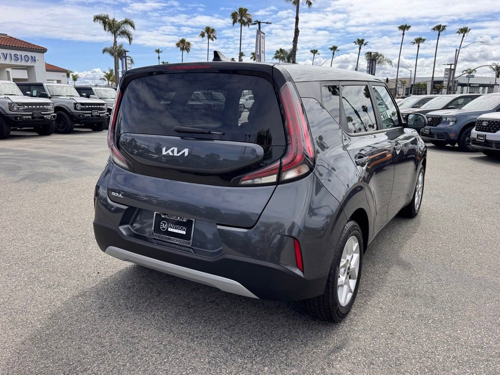 Used 2023 Kia Soul LX w/ Option Group 015 FWD image 12