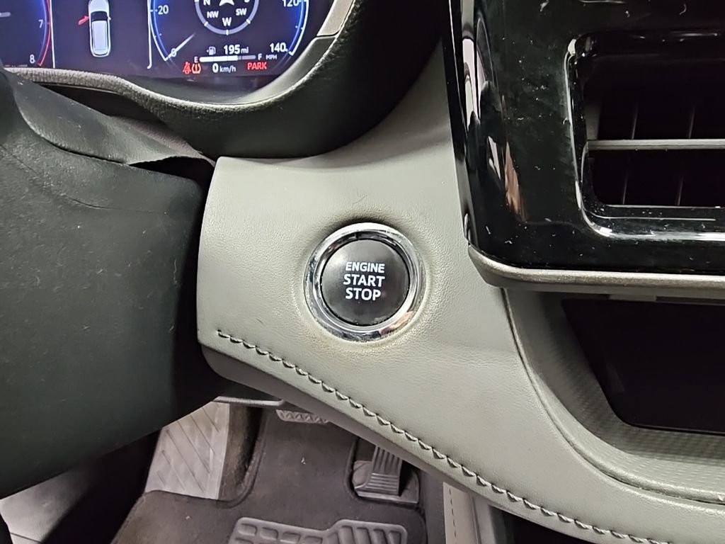 Used 2023 Toyota Highlander Limited image 26