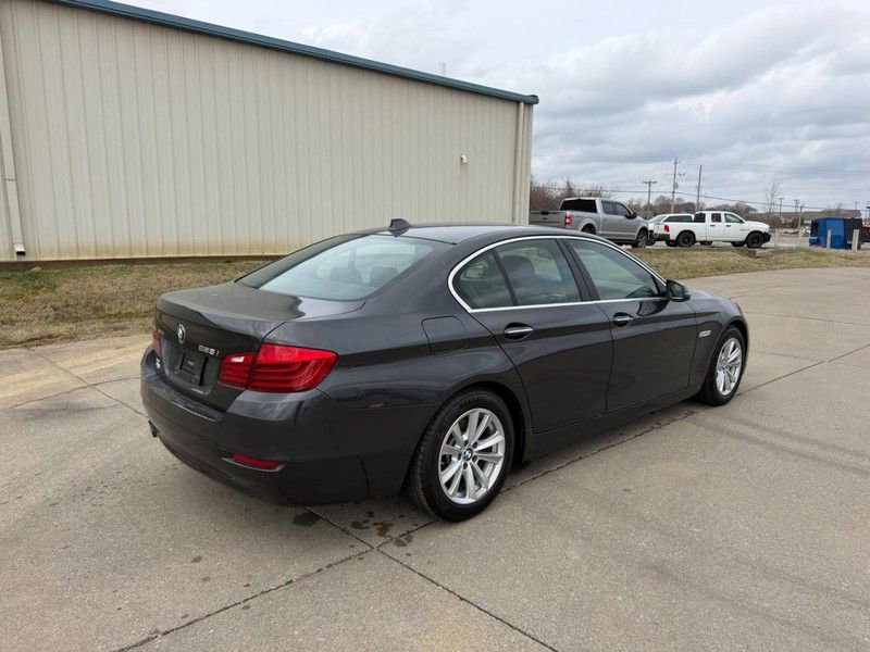 Used 2016 BMW 528i xDrive Sedan w/ Premium Package image 3