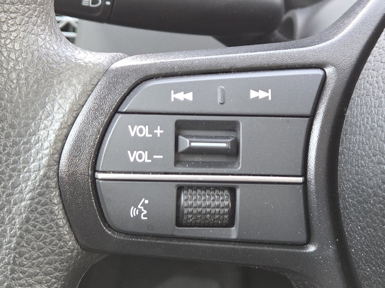 Used 2023 Honda Accord LX image 31