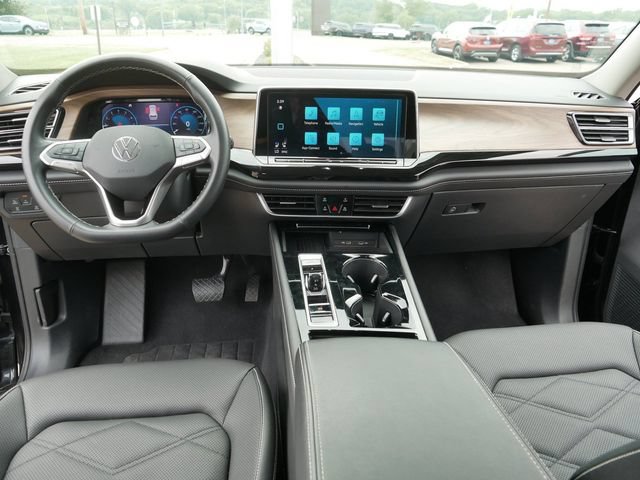 Certified 2025 Volkswagen Atlas SE AWD/4WD image 22