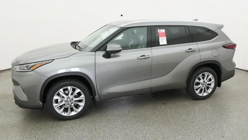 New 2026 Toyota Highlander Limited AWD/4WD image 2