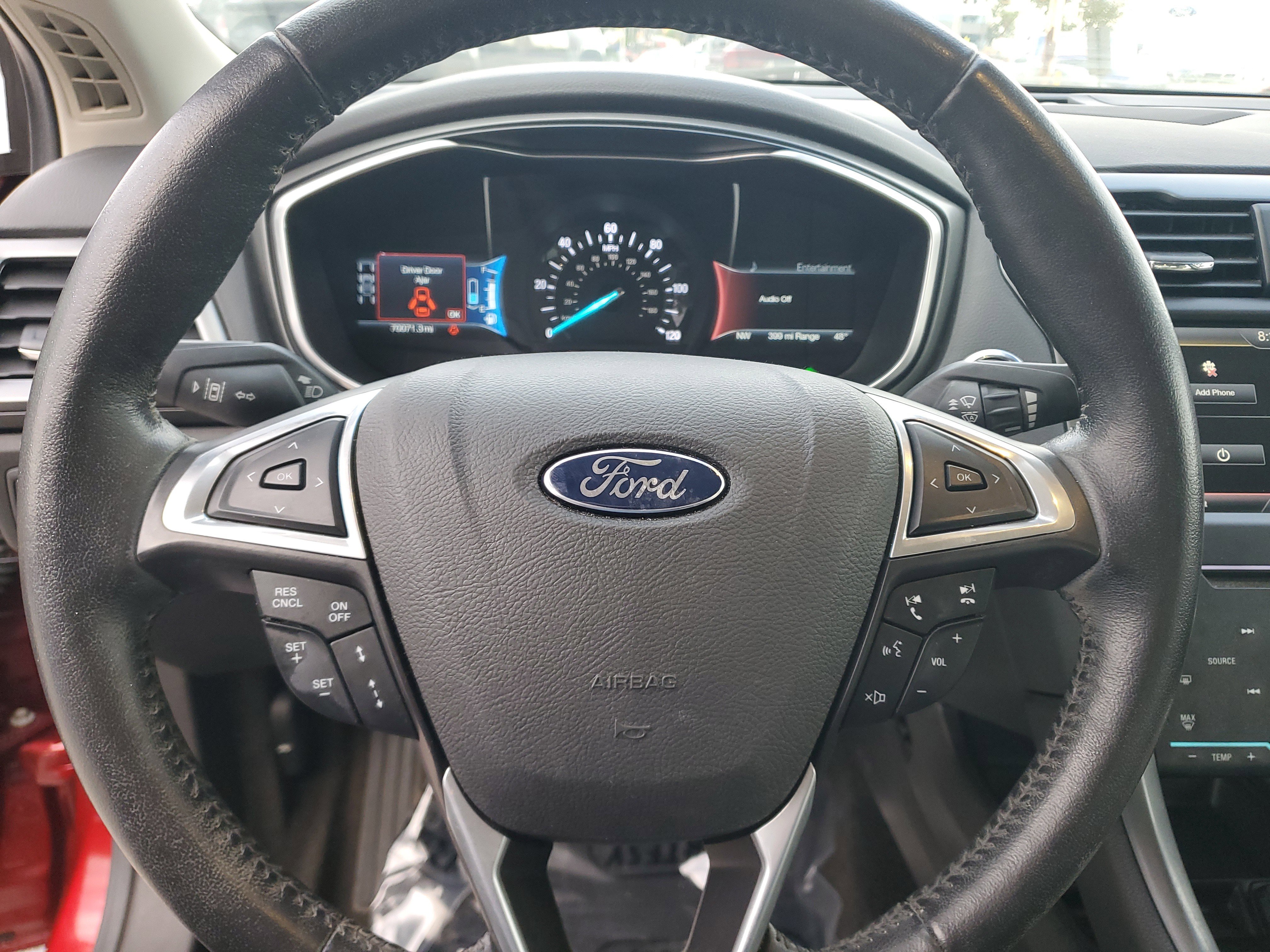 Used 2015 Ford Fusion Energi Titanium w/ Driver Assist Package image 22