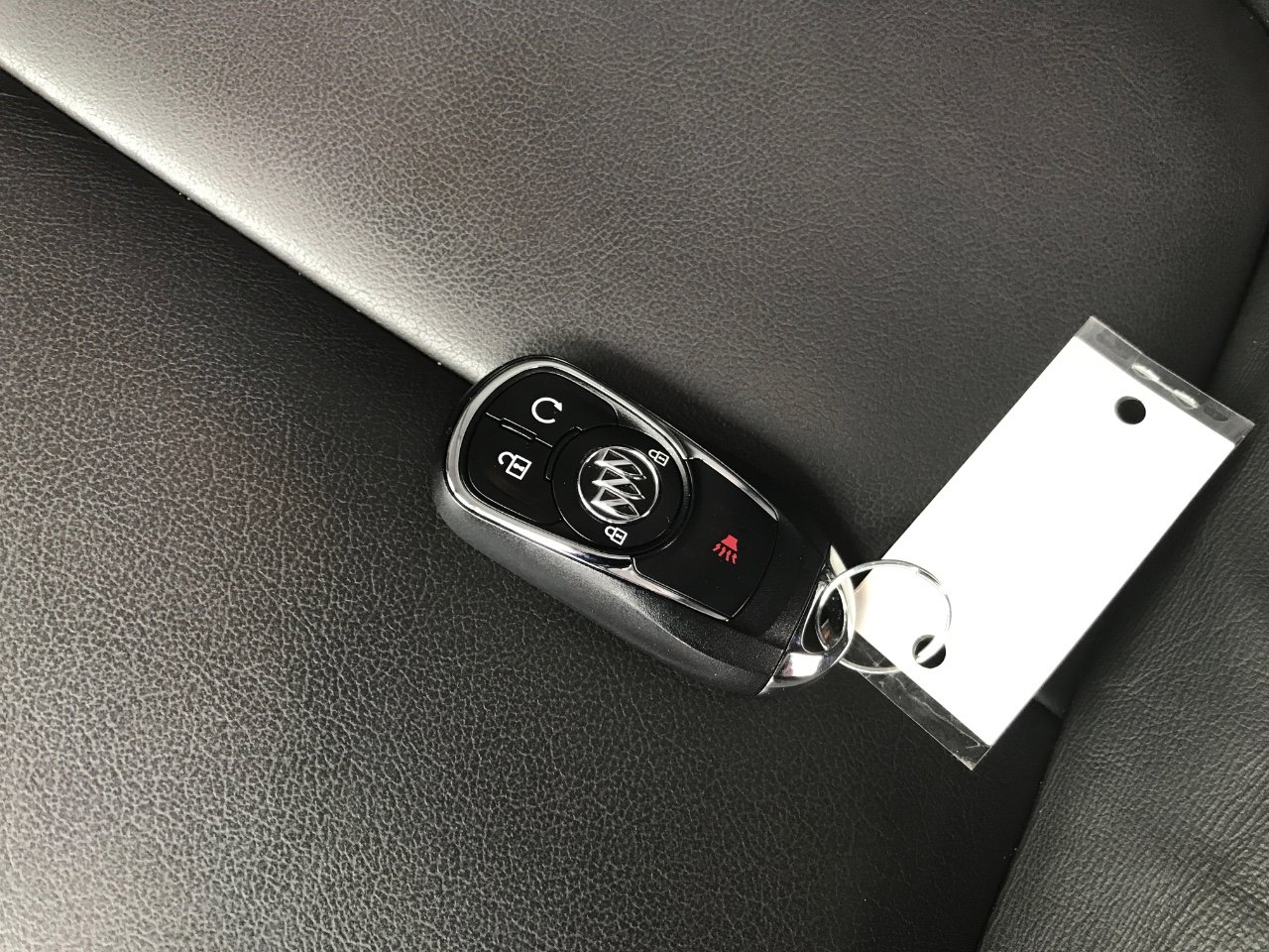 Used 2019 Buick Encore Essence image 21