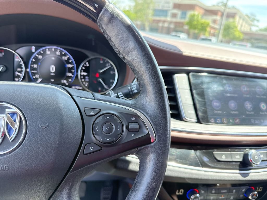 Used 2021 Buick Enclave Avenir w/ Avenir Technology Package image 13