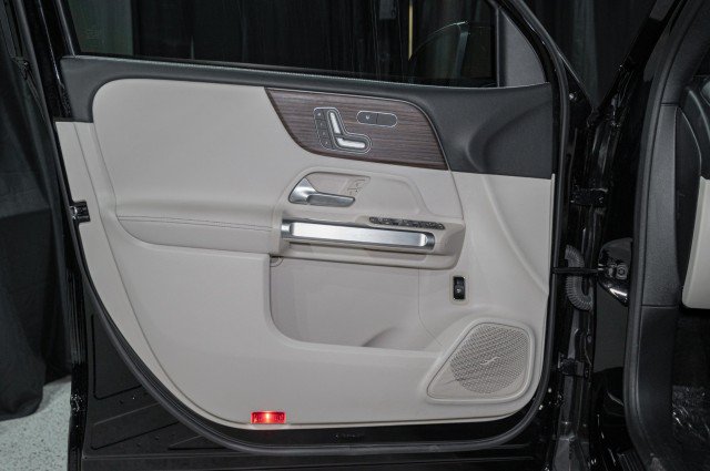 Certified 2026 Mercedes-Benz GLB 250 image 9