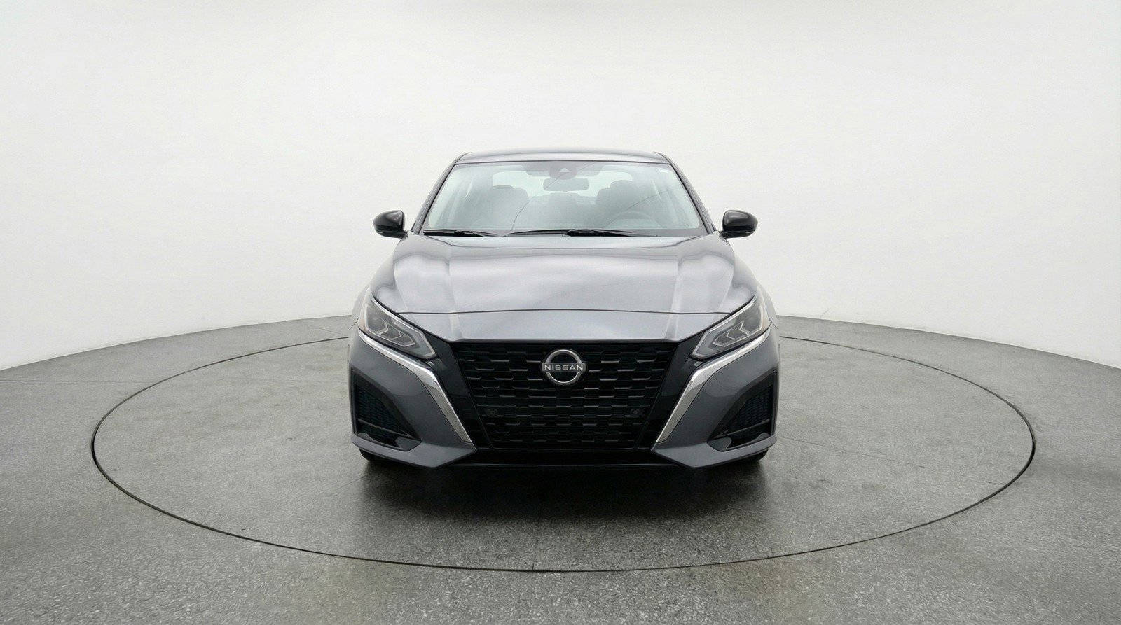 Used 2025 Nissan Altima 2.5 SV image 2