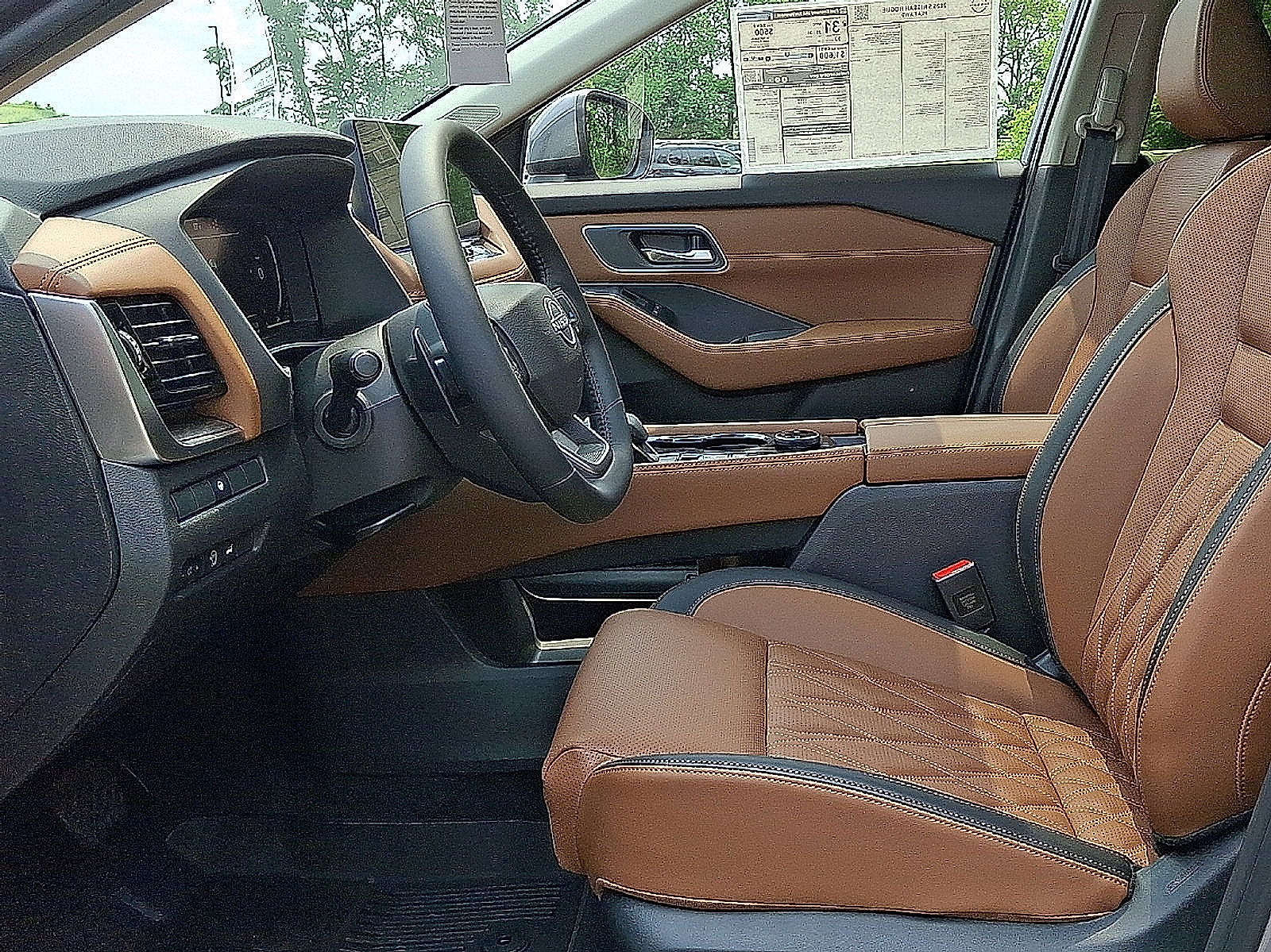 Certified 2026 Nissan Rogue Platinum AWD/4WD image 10