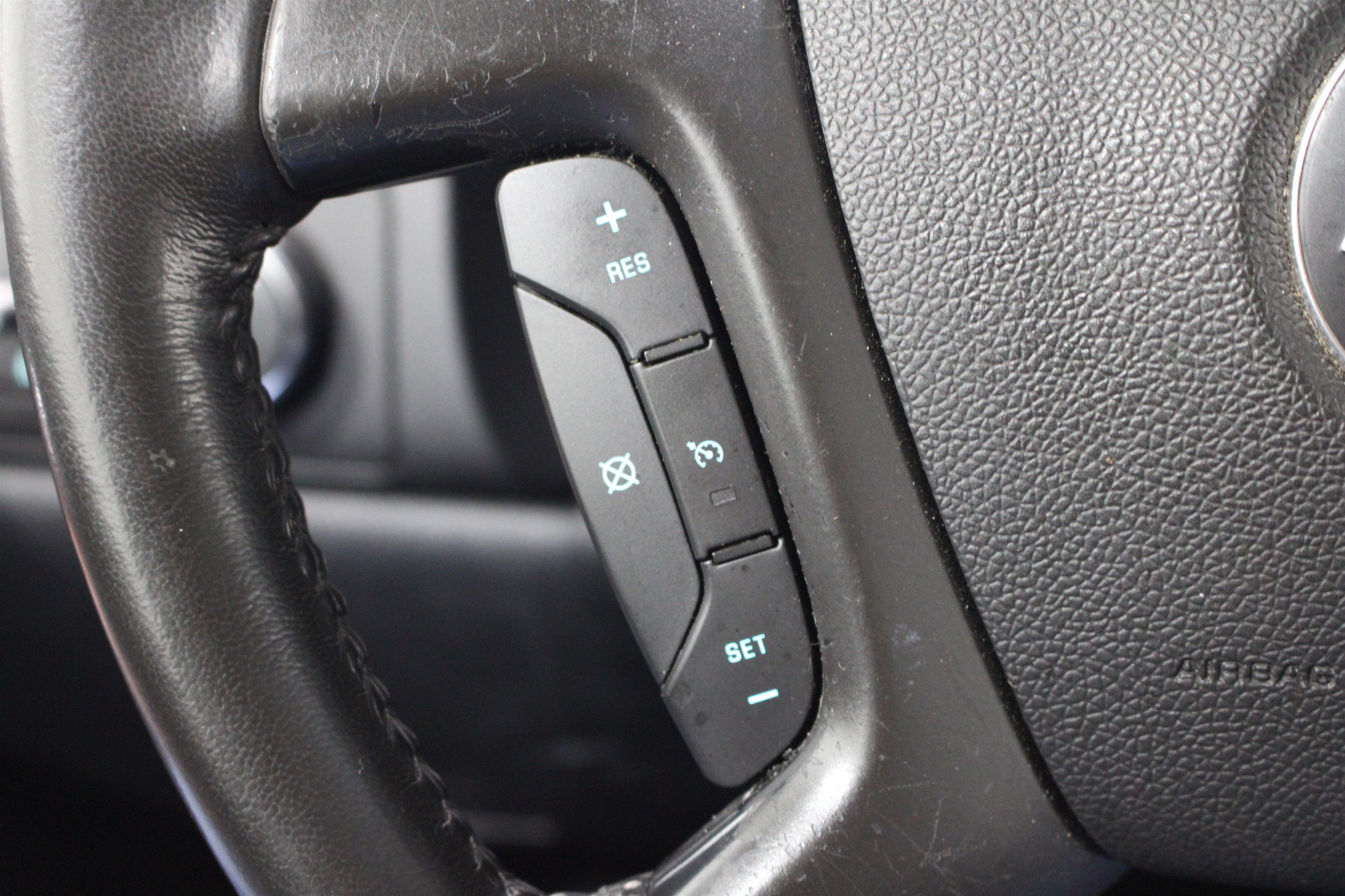Used 2007 Chevrolet Avalanche LTZ w/ LTZ Preferred Equipment Group AWD/4WD image 12