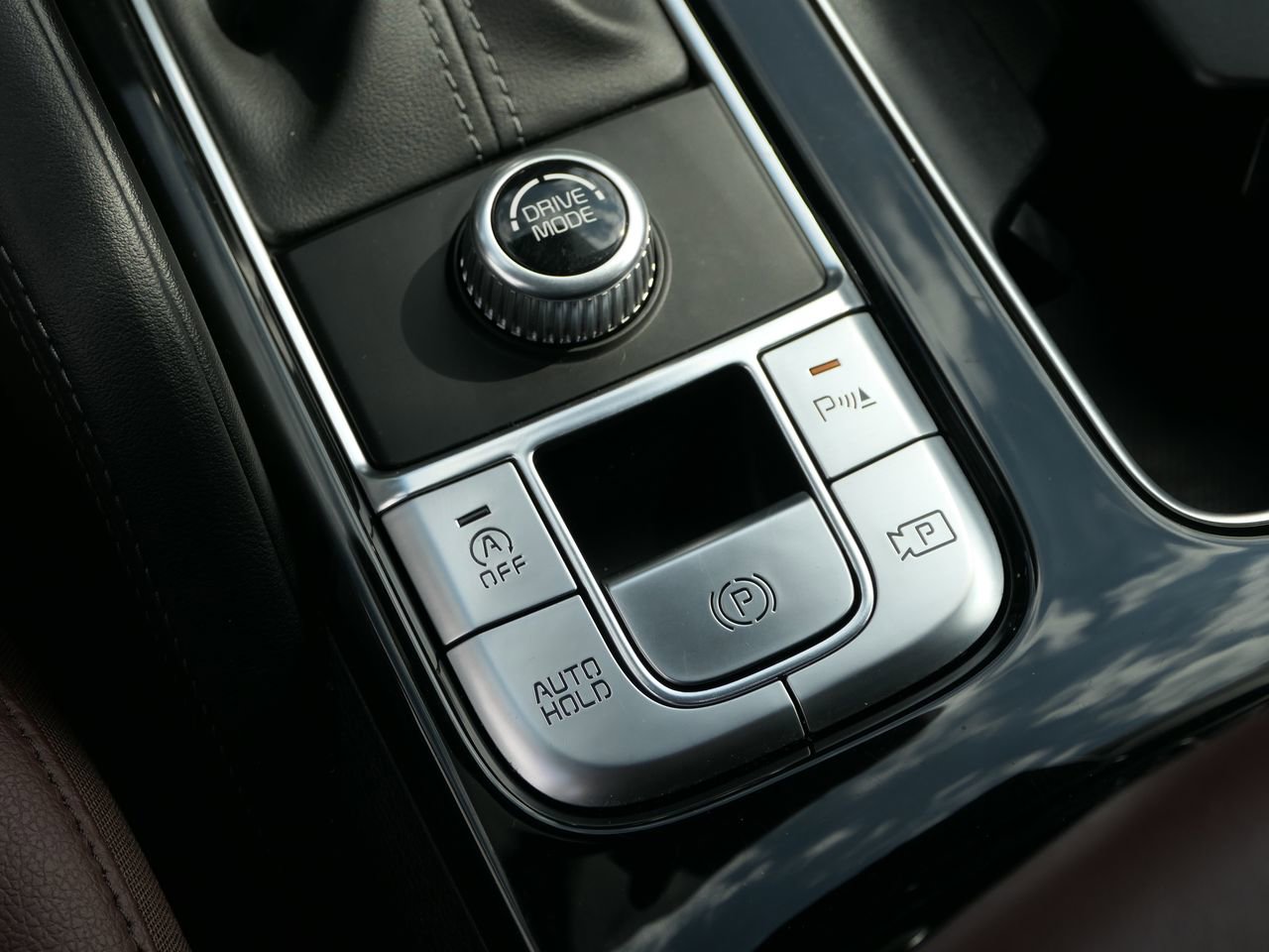 Certified 2023 Kia Telluride SX image 24