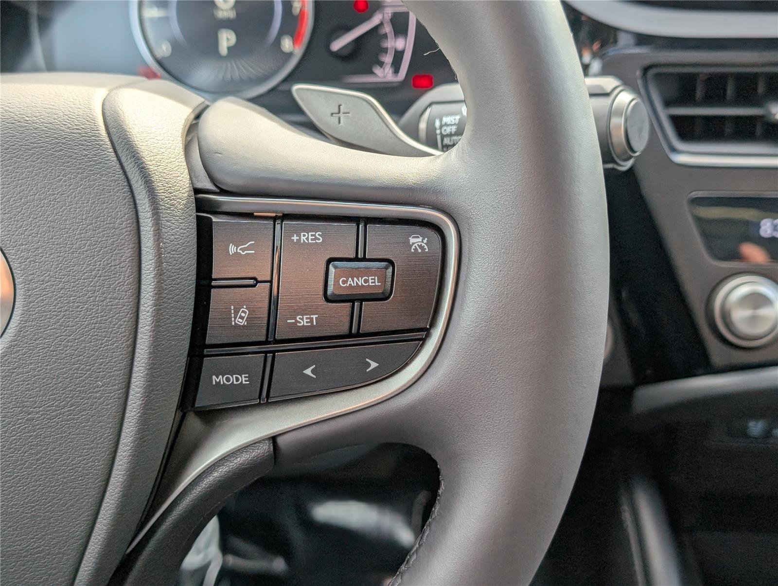 Certified 2024 Lexus ES 350 w/ Premium Package image 23