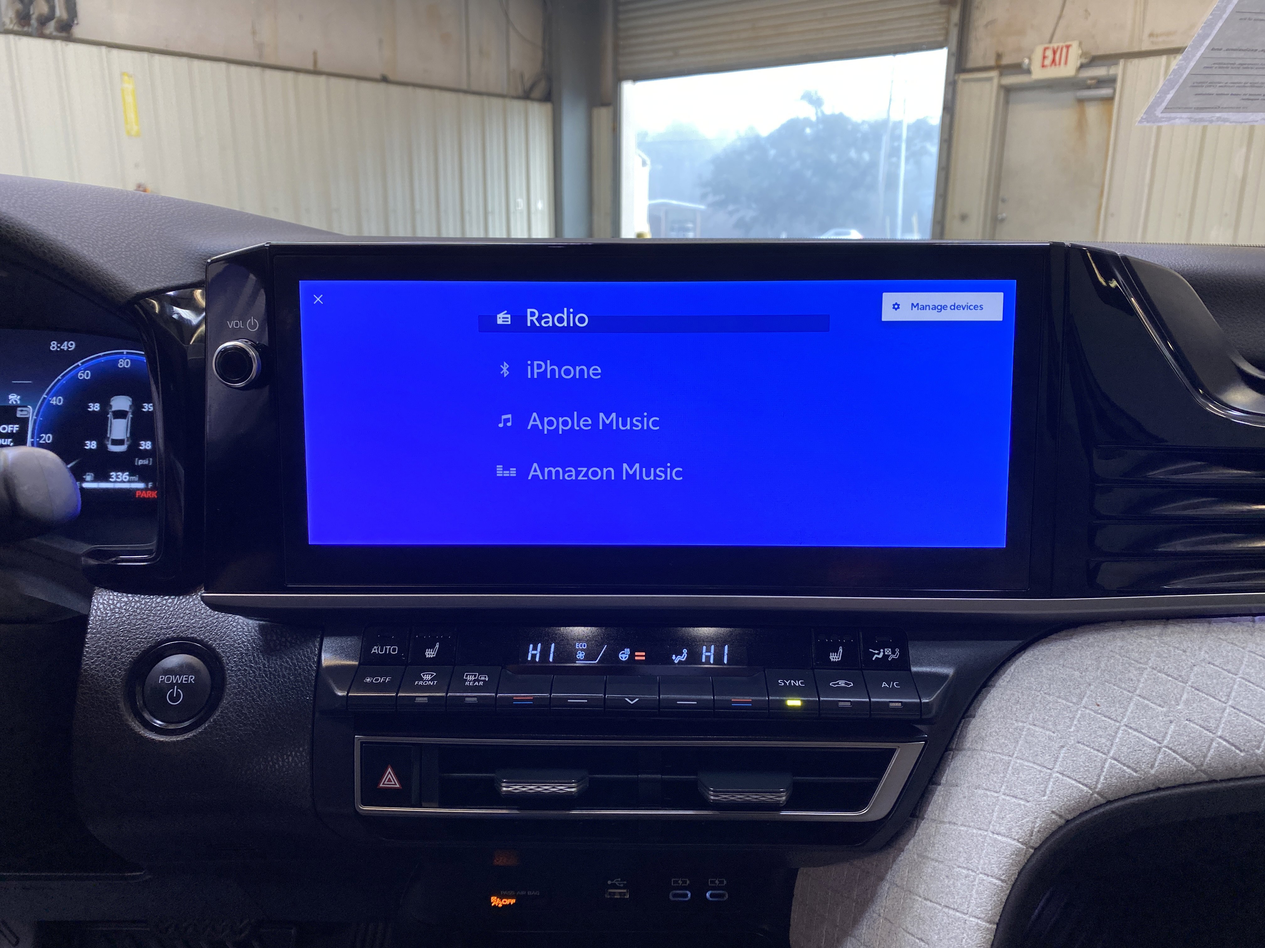 Used 2025 Toyota Camry XLE image 37