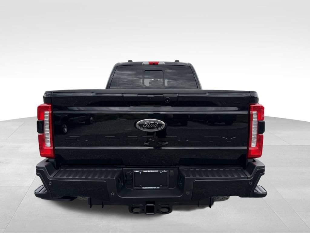 Used 2024 Ford F250 Lariat w/ Black Appearance Package AWD/4WD image 18