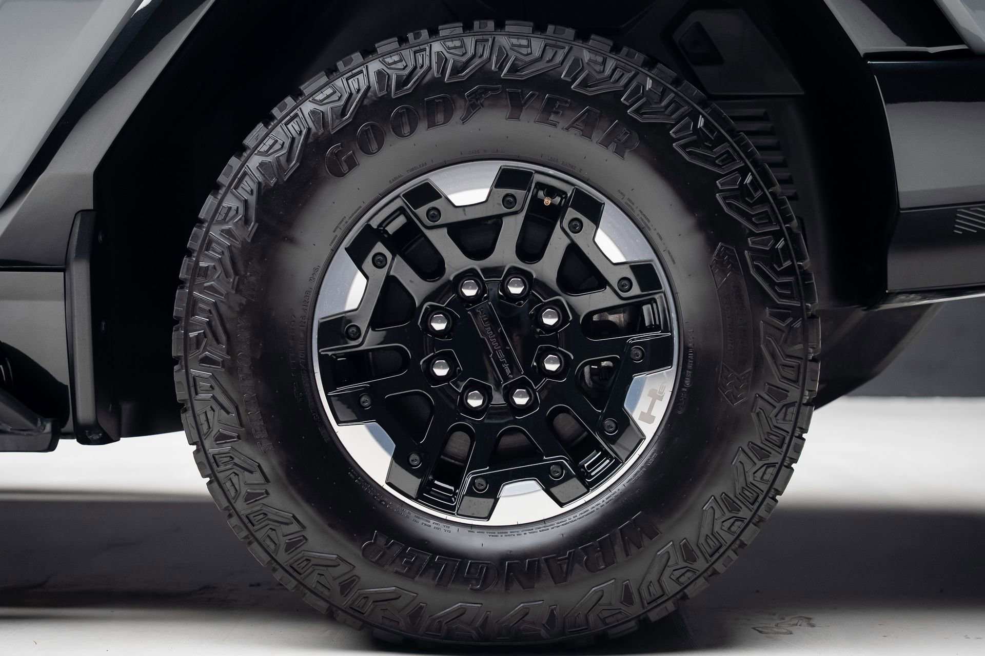 Used 2024 GMC Hummer EV 3X w/ Extreme Off-Road Package image 24