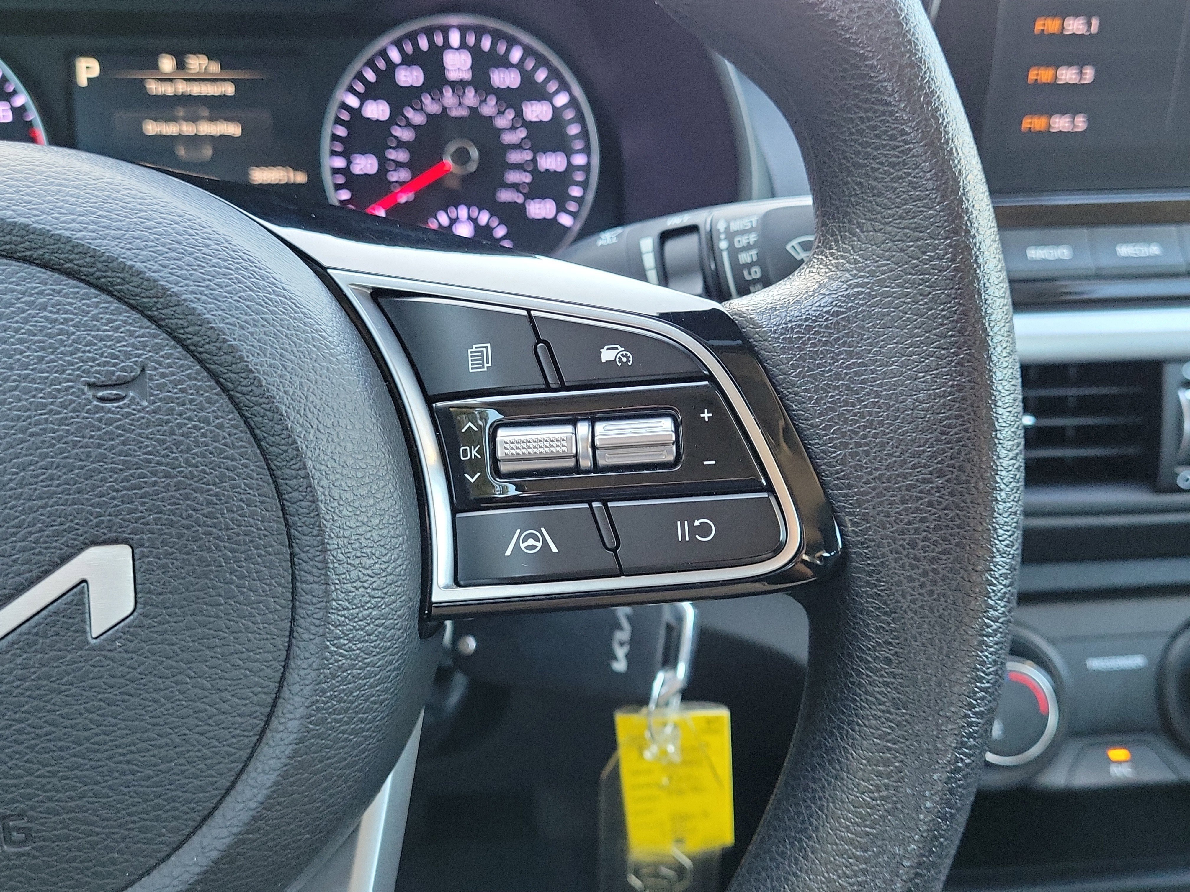 Used 2024 Kia Forte LXS image 19