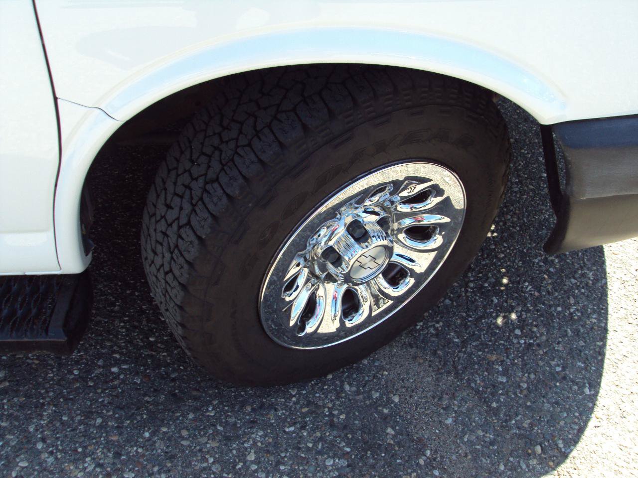 Used 2014 Chevrolet Express 1500 LS AWD/4WD image 29