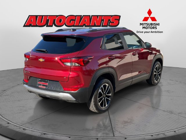 Used 2025 Chevrolet TrailBlazer LT AWD/4WD image 4