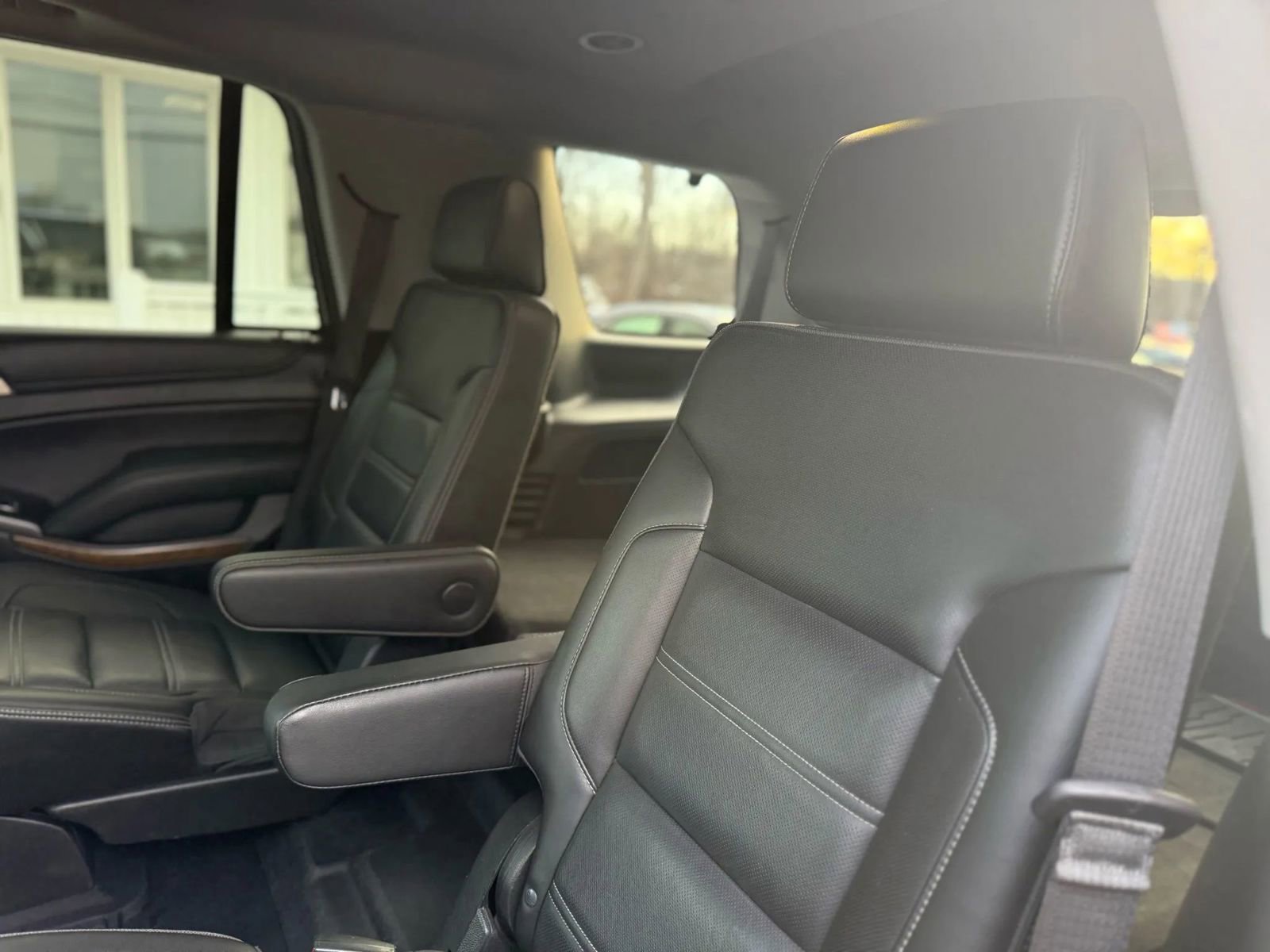 Used 2019 GMC Yukon Denali w/ Denali Ultimate Package AWD/4WD image 39