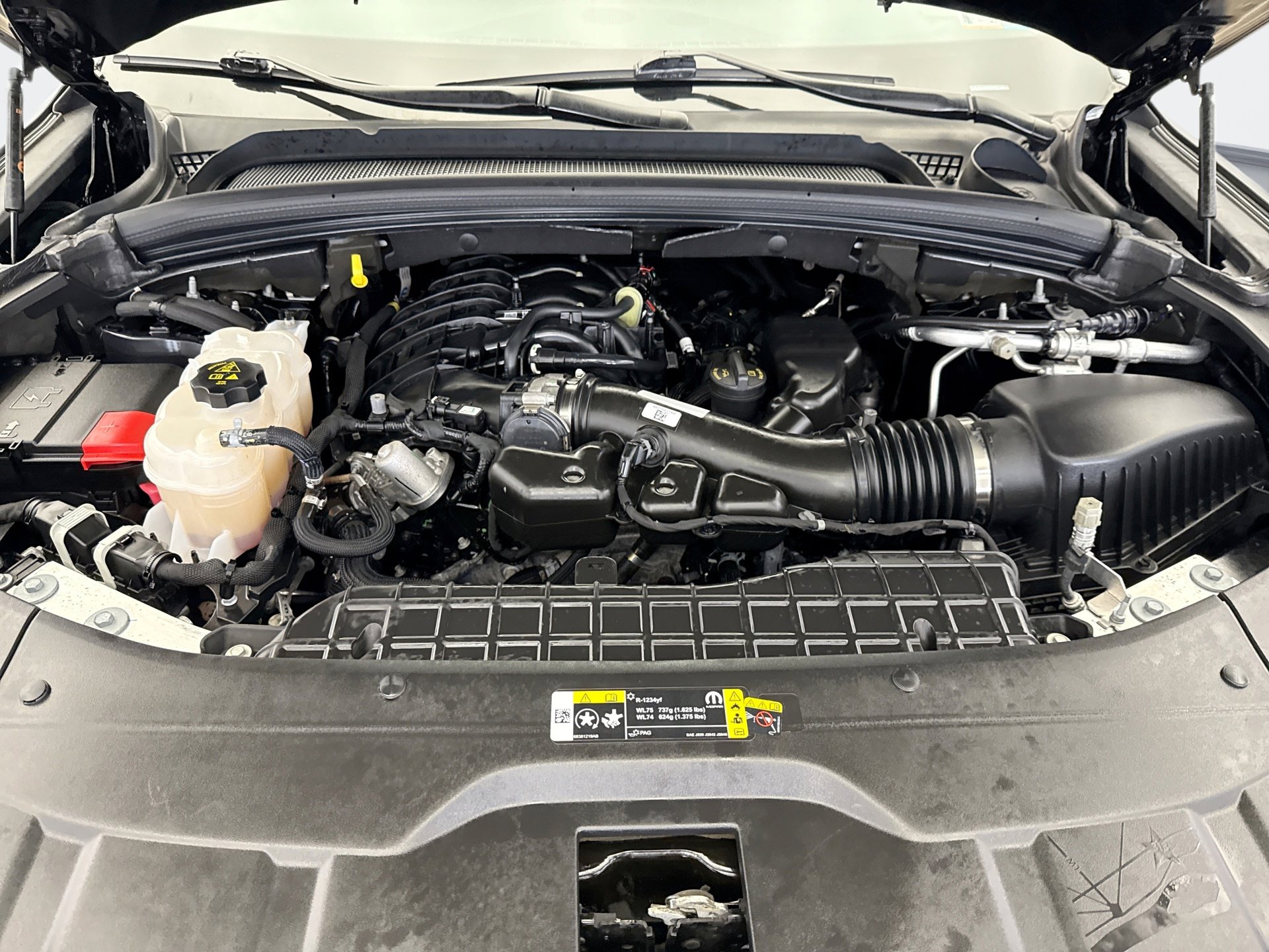 Used 2023 Jeep Grand Cherokee Limited image 21