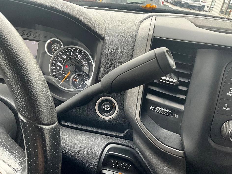 Used 2022 RAM 3500 Tradesman image 16