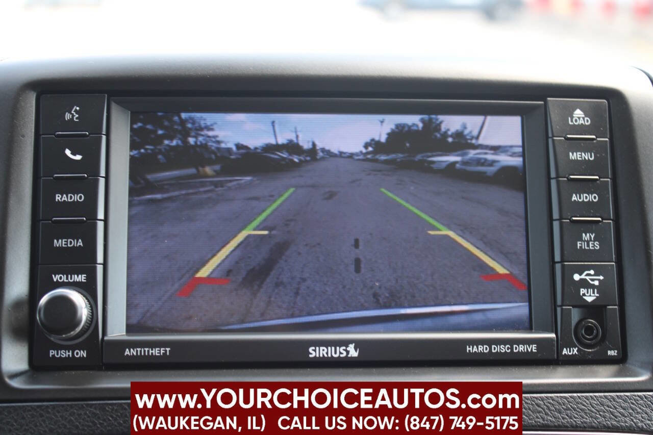 Used 2015 Dodge Grand Caravan SXT w/ UConnect Hands-Free Group image 28